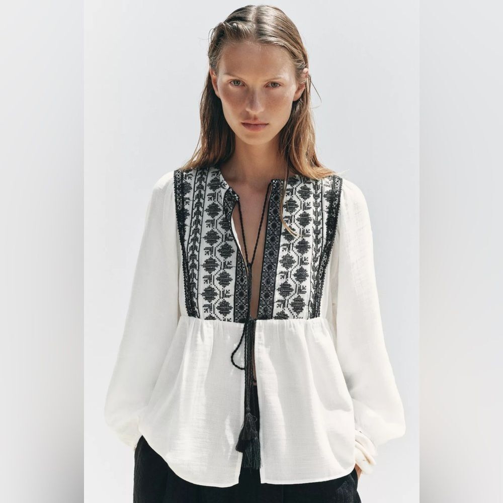 ZARA CONTRAST EMBROIDERY SHIRT